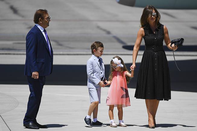 Phil Ruffin with wife Oleksandra Nikolayenko and their children